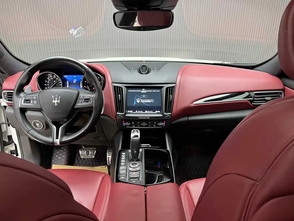 Maserati Levante 2021