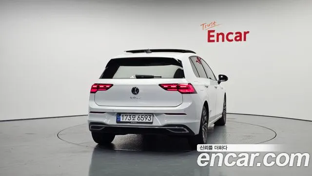 Volkswagen Golf 2024