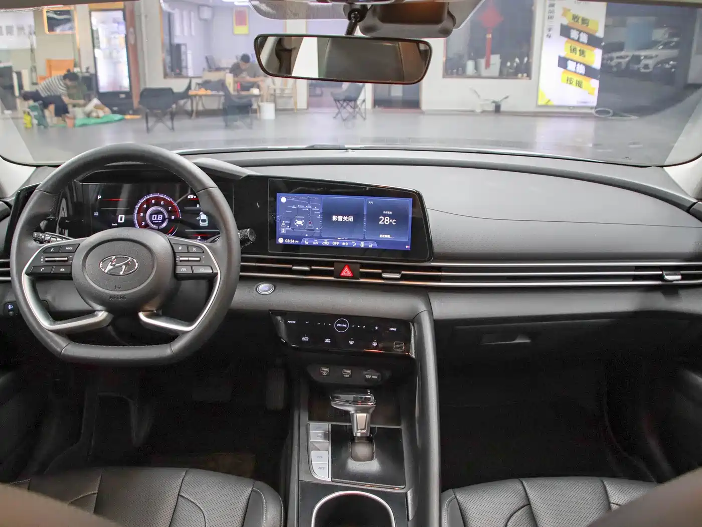 Hyundai Elantra 2023