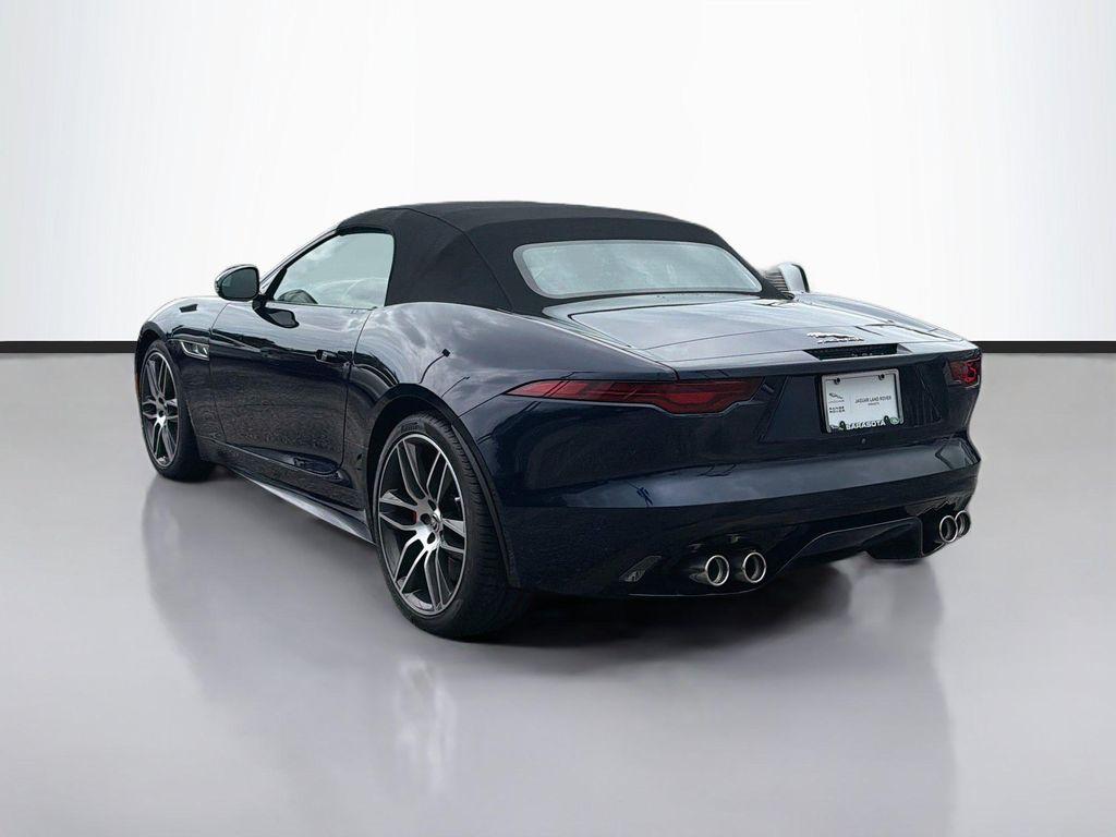 Jaguar F-Type 2024