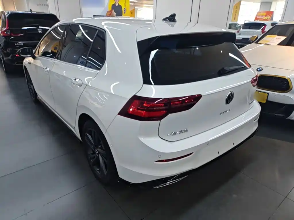 Volkswagen Golf 2023