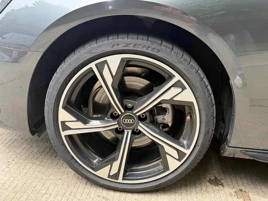 Audi A4 2024
