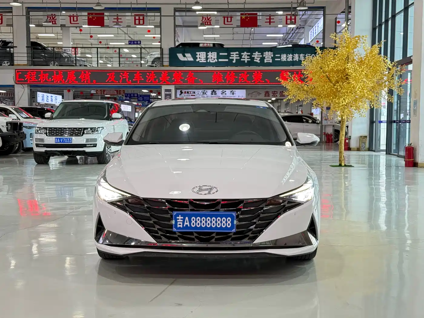 Hyundai Elantra 2023