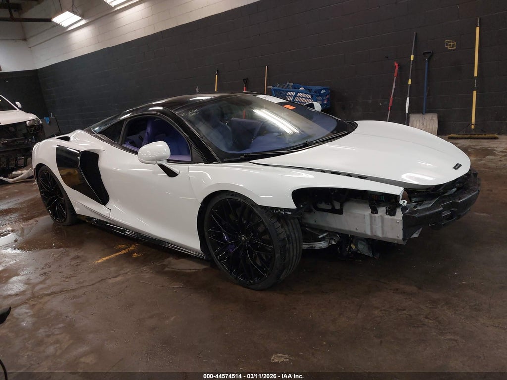 McLaren GT 2022