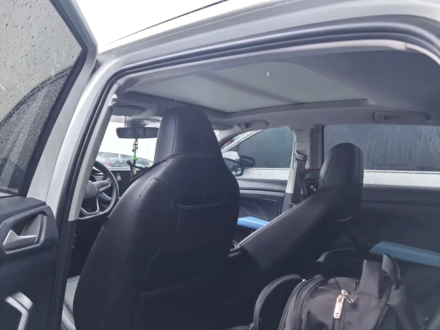 Volkswagen Tharu 2025