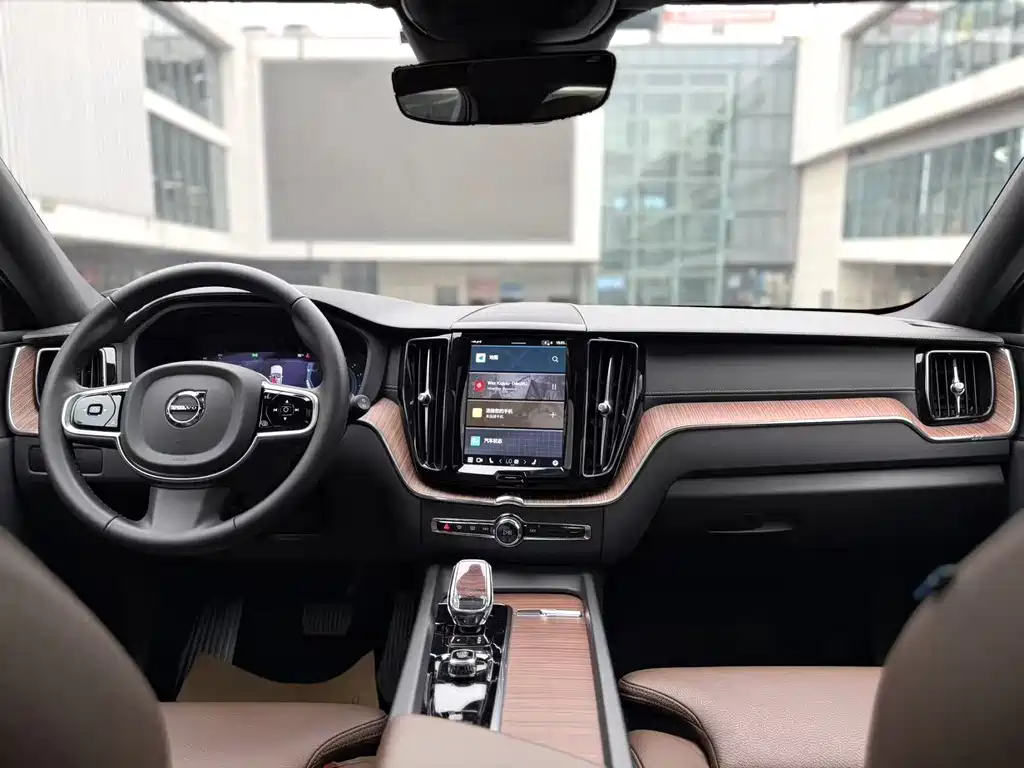 Volvo XC60 2024