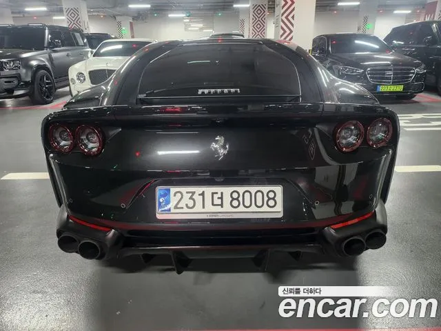 Ferrari 812 2020