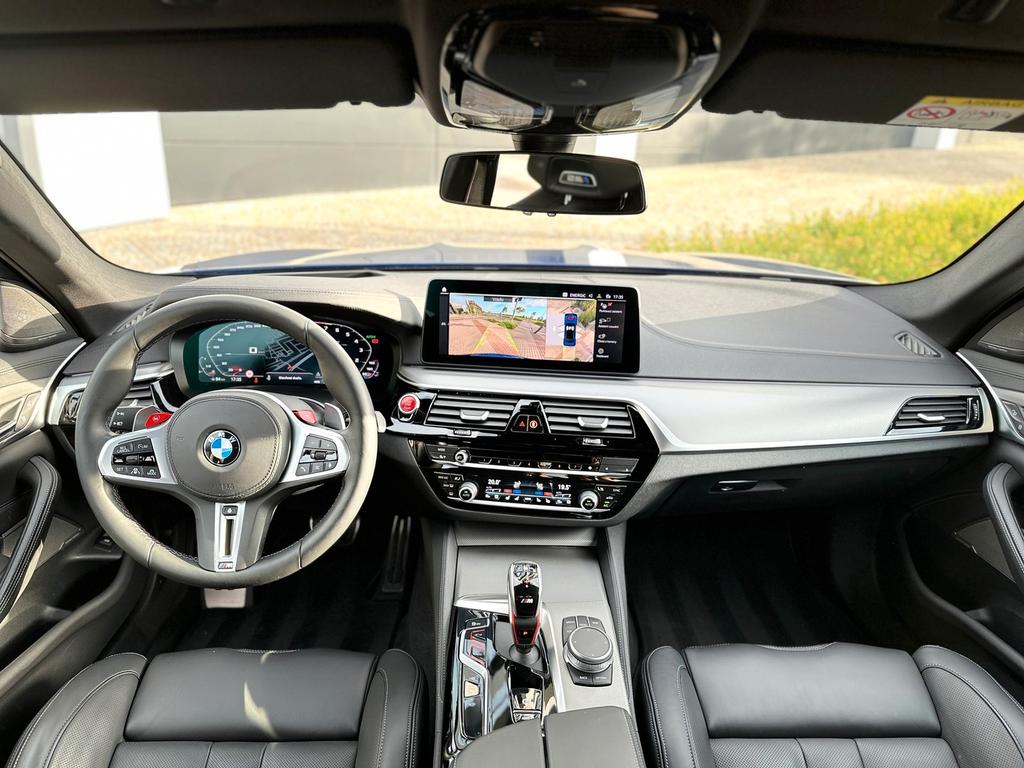 BMW M5 2021
