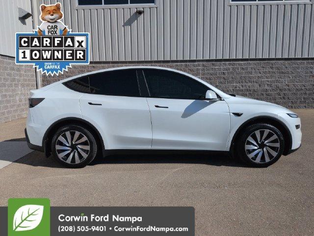 Tesla Model Y 2026
