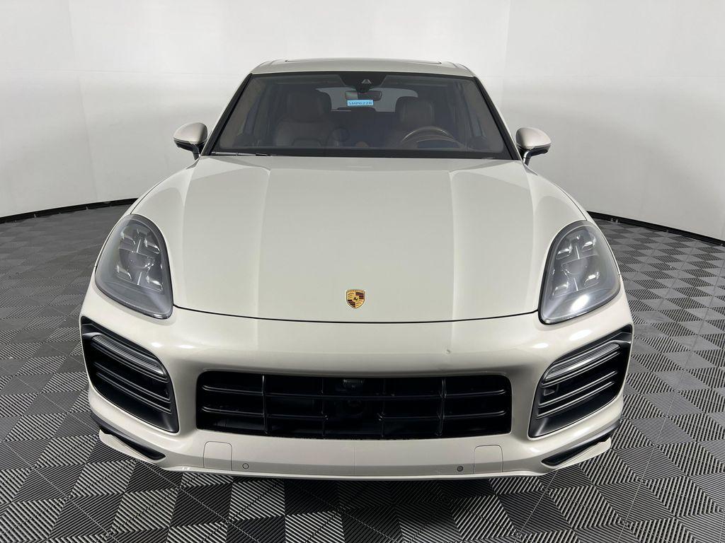 Porsche Cayenne 2021