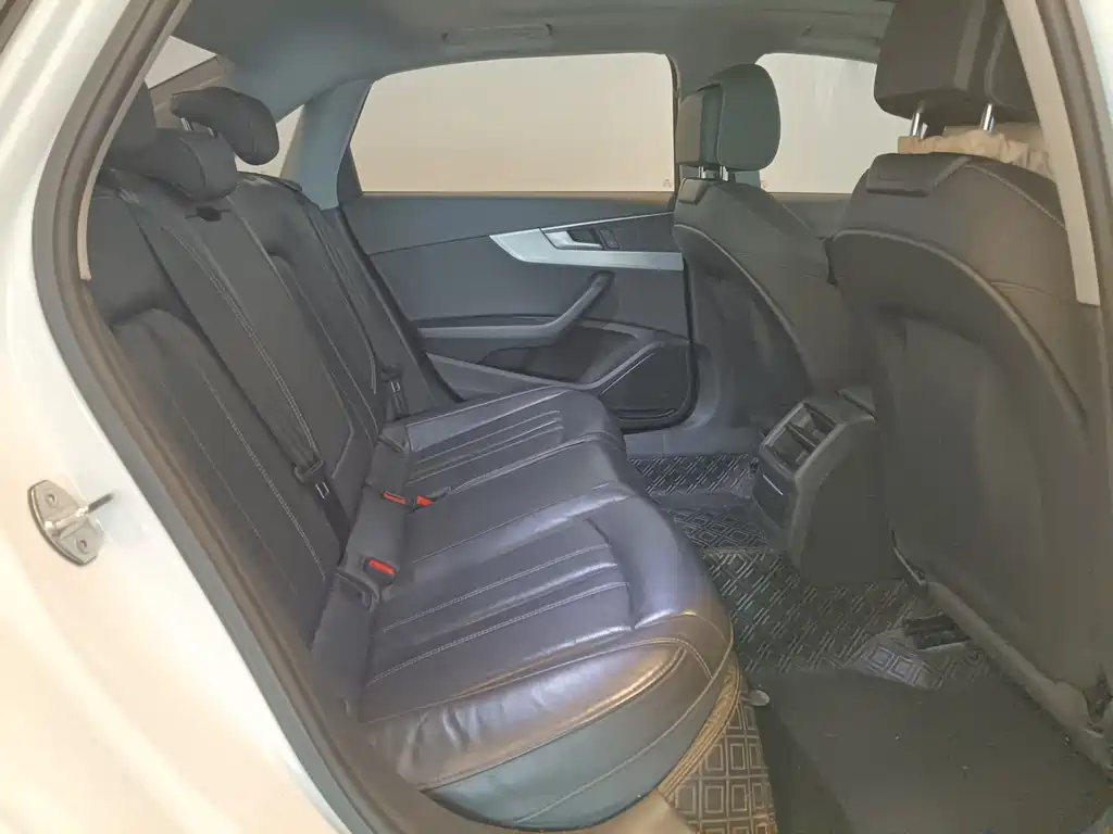 Audi A4 2022