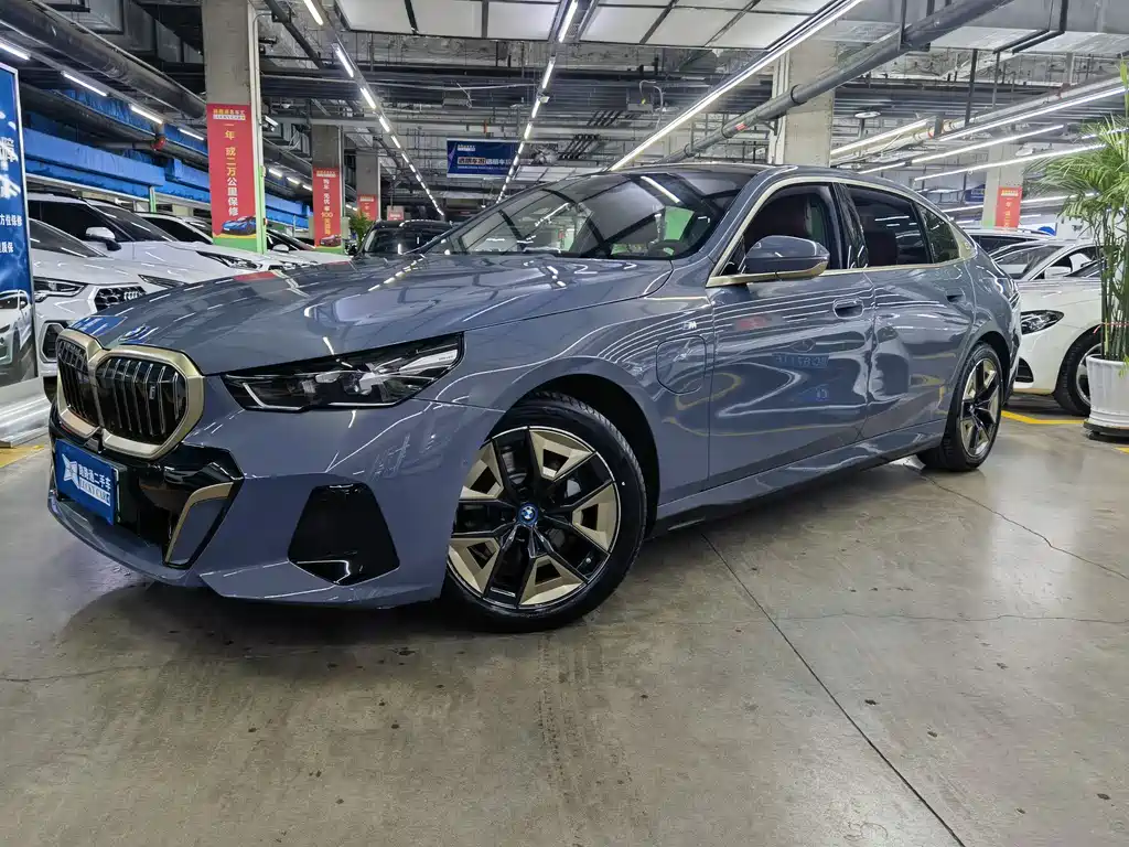 BMW i5 2024