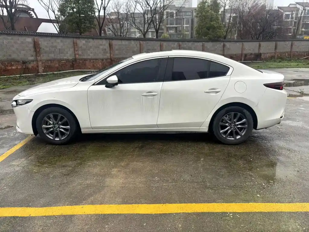 Mazda 3 2021