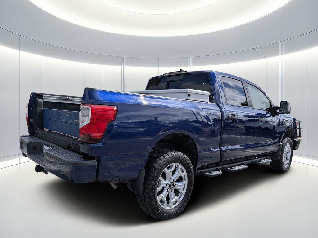Nissan Titan 2022