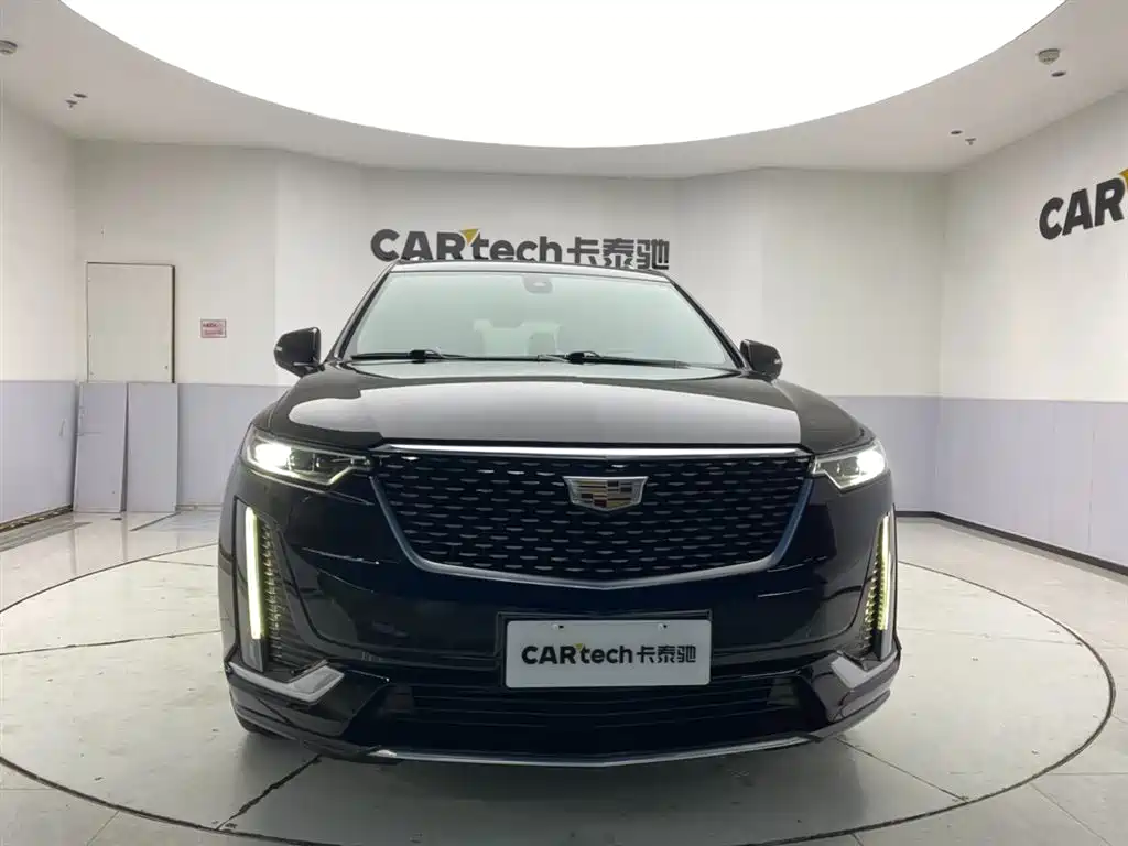 Cadillac XT6 2021