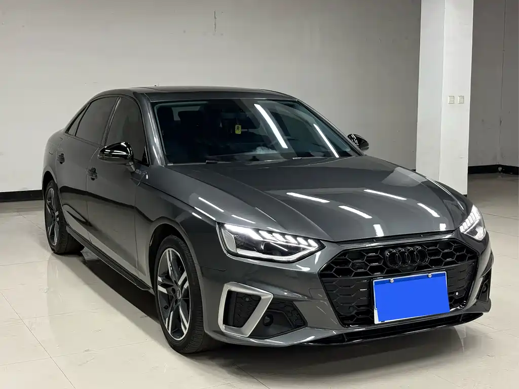 Audi A4 2023