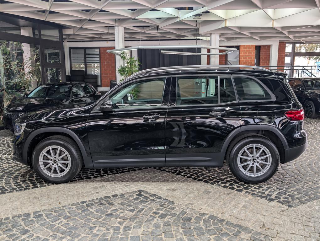Mercedes-Benz GLB 200 2023