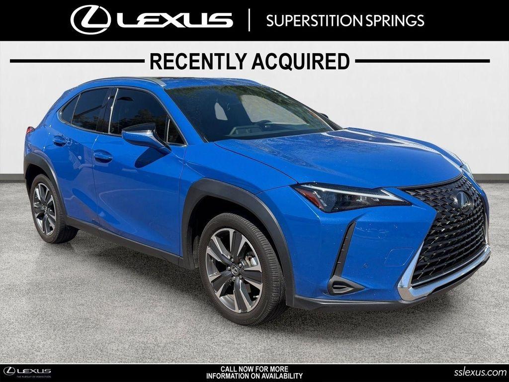 Lexus UX 2024