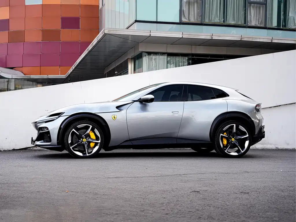 Ferrari Purosangue 2024