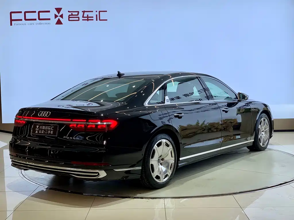Audi A8 2022