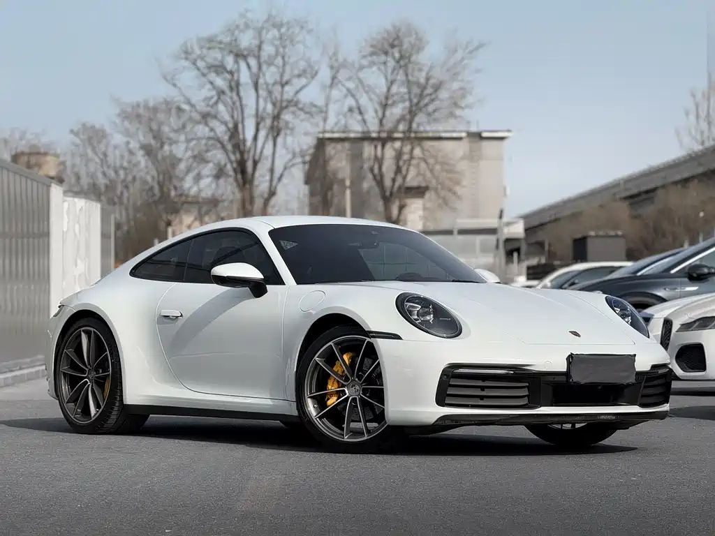 Porsche 911 2023