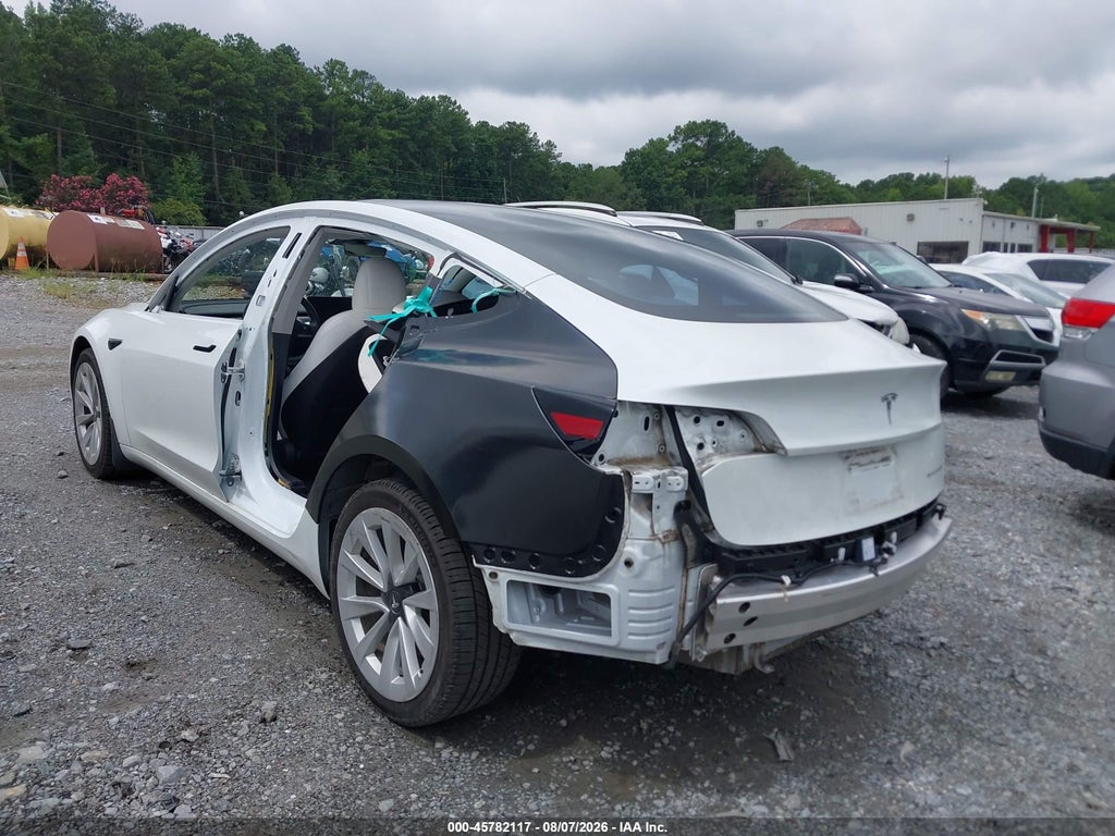 Tesla Model 3 2022