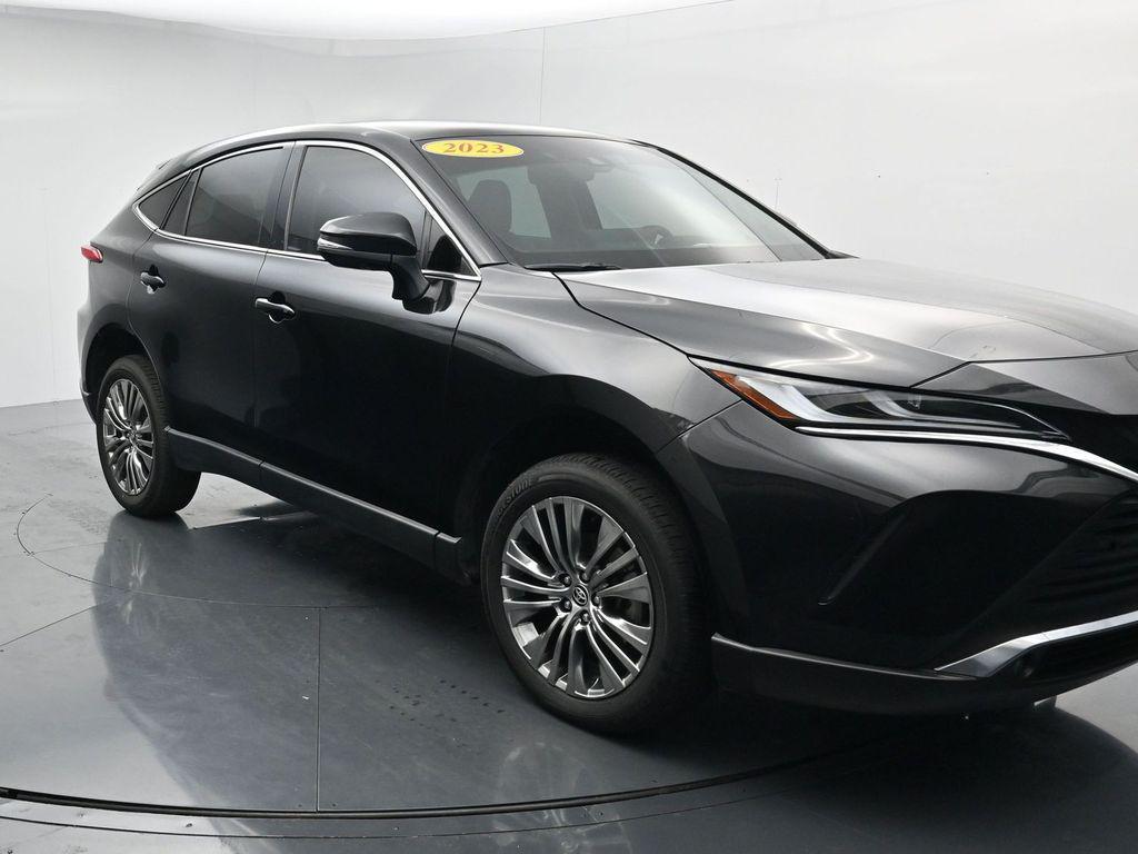 Toyota Venza 2023