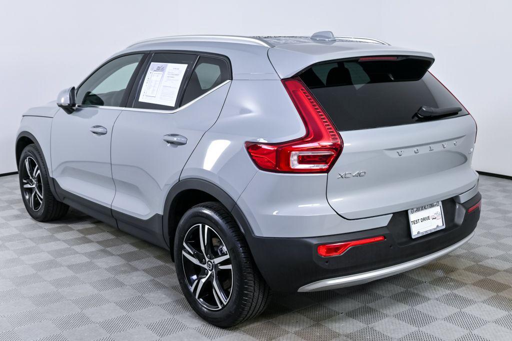 Volvo XC40 2025