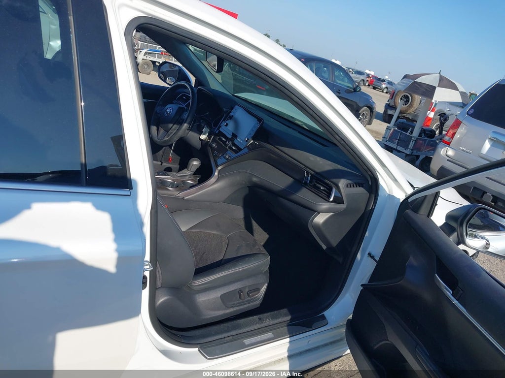 Toyota Camry 2023