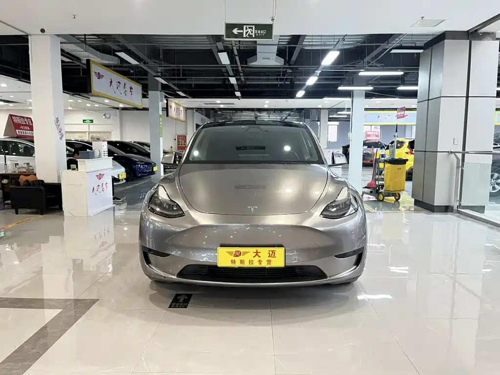 Tesla Model Y 2022