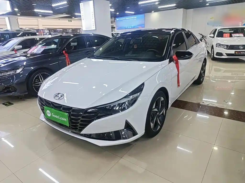 Hyundai Elantra 2021