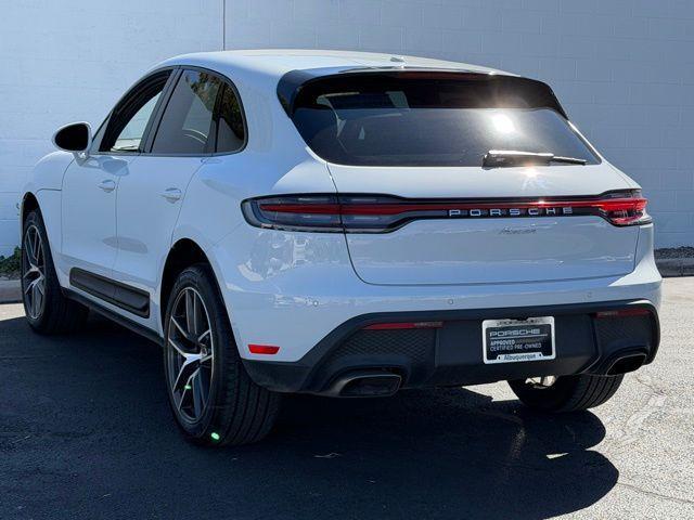 Porsche Macan 2025