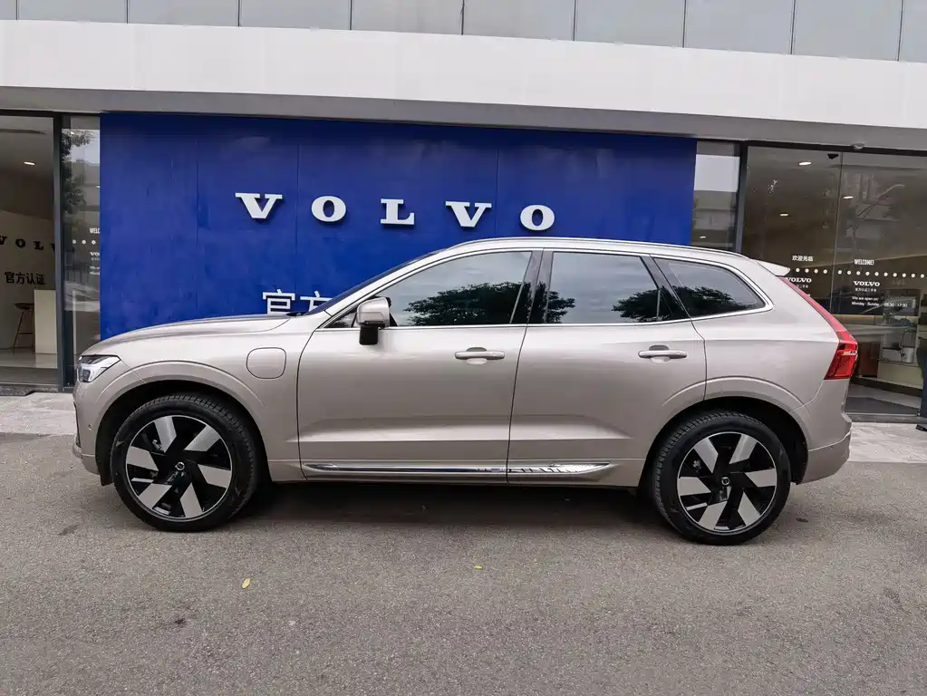 Volvo XC60 2024