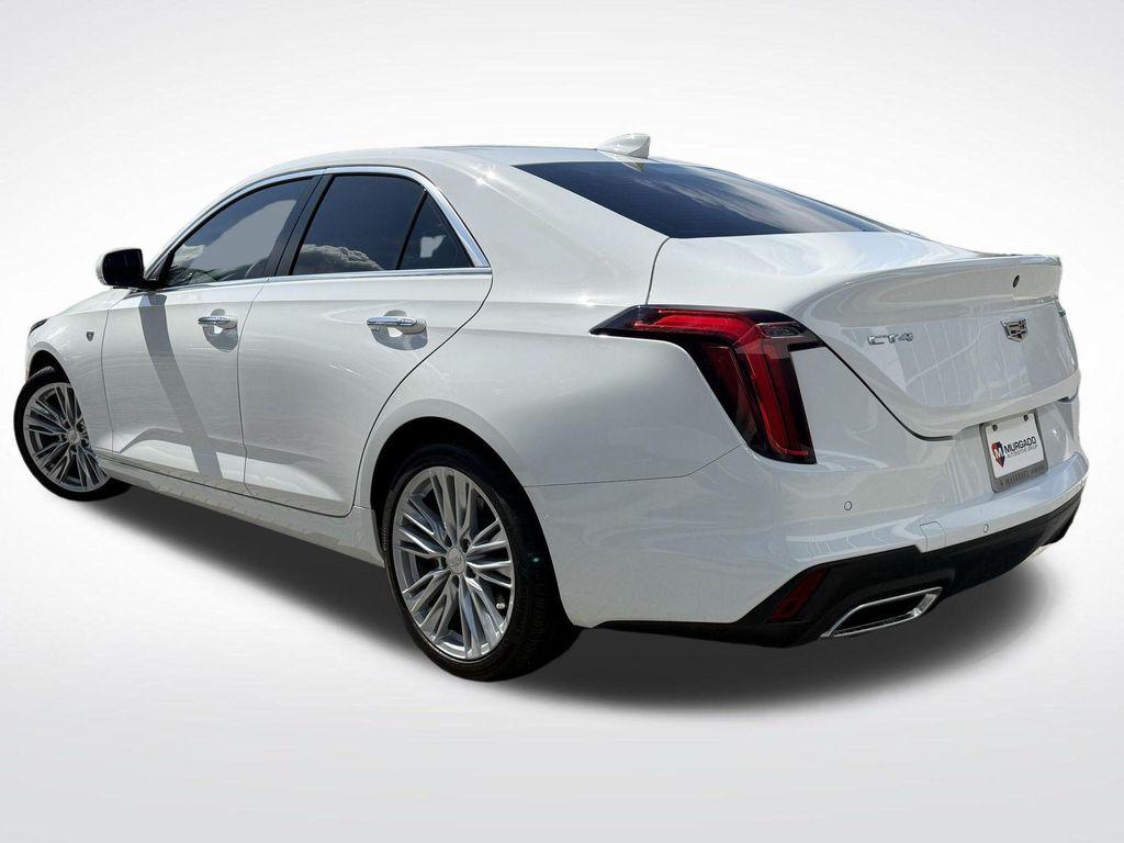 Cadillac CT4 2025