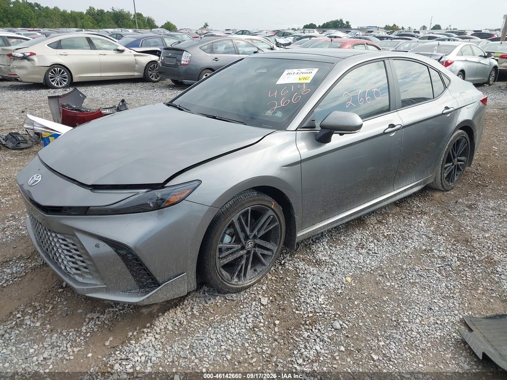 Toyota Camry 2025