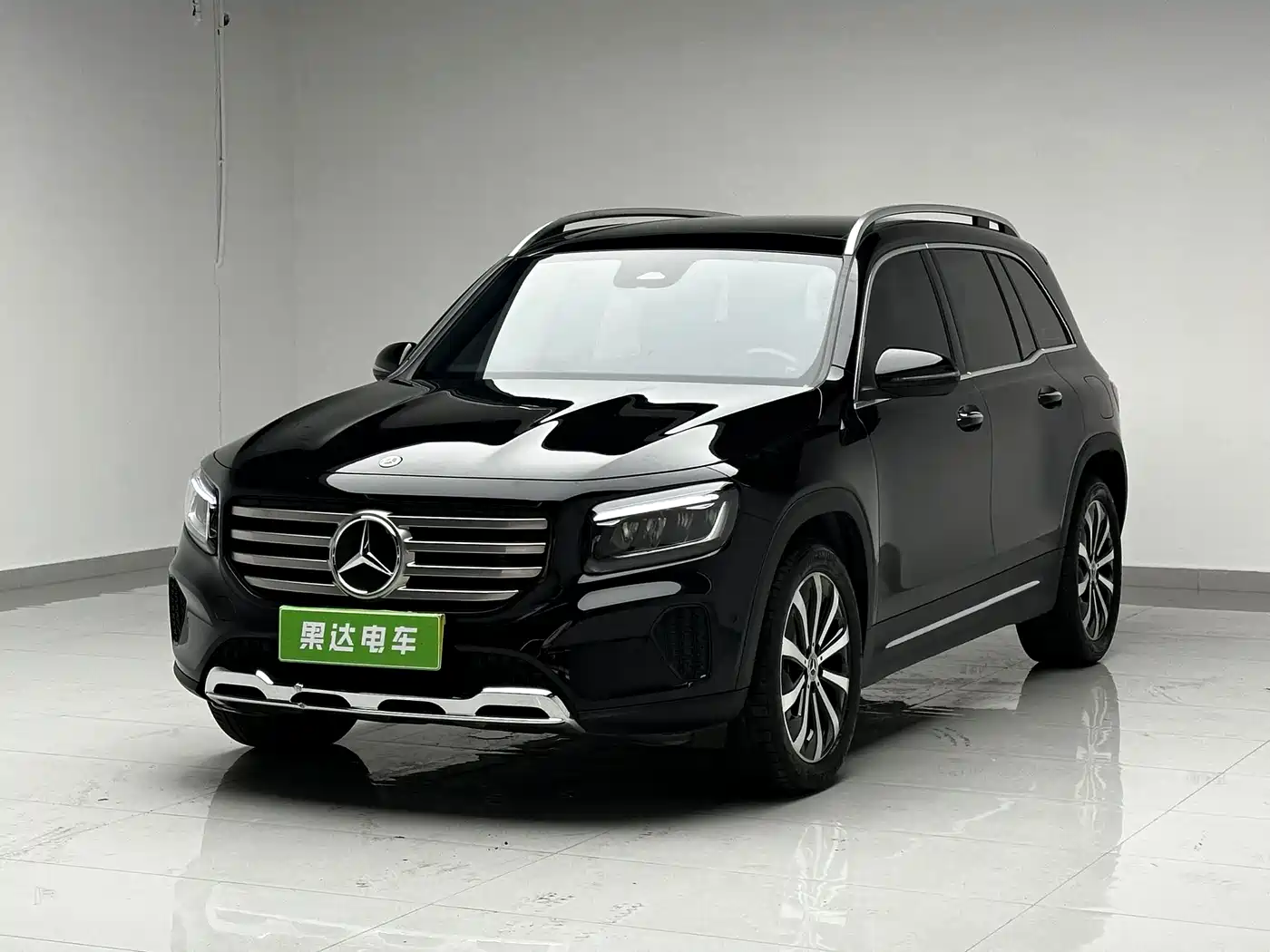 Mercedes-Benz GLB 2024