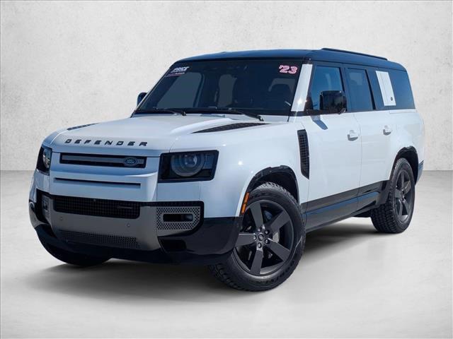 Land Rover Defender 2023