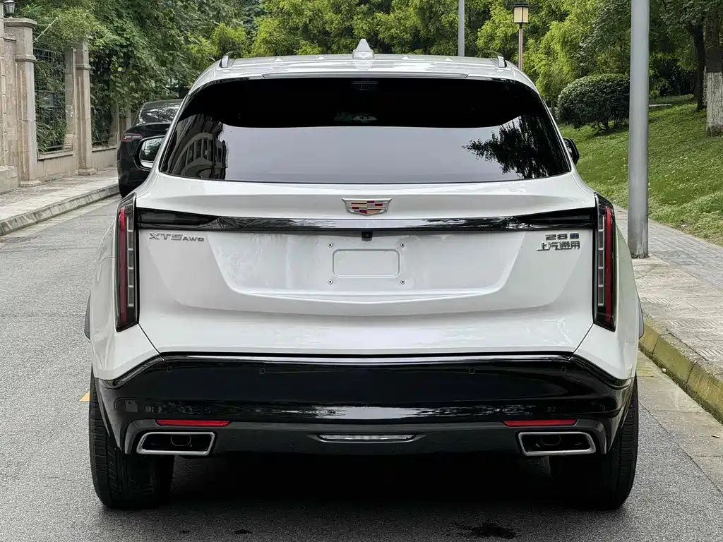 Cadillac XT5 2025