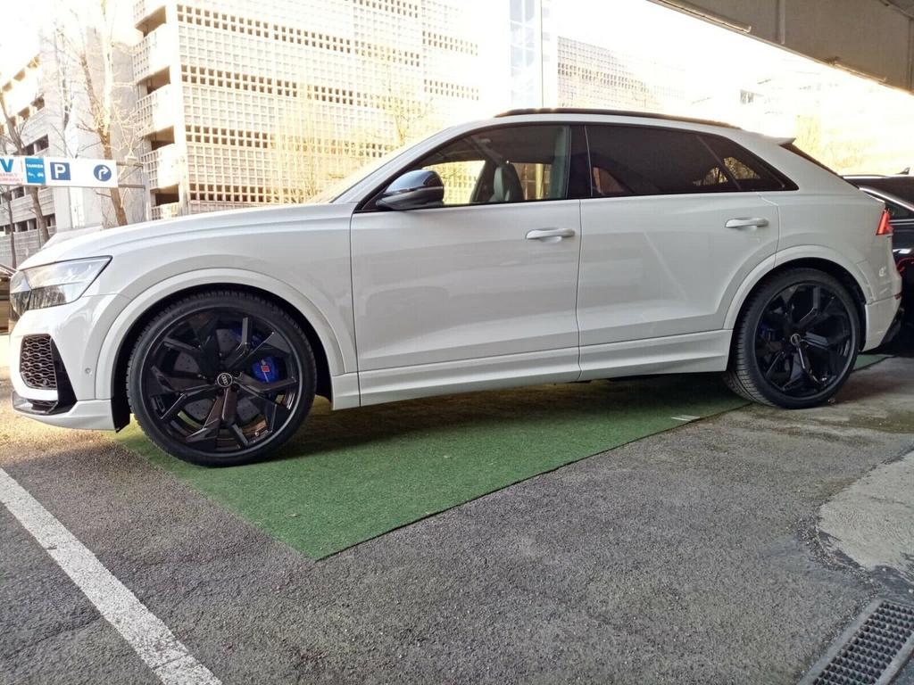 Audi RSQ8 2021