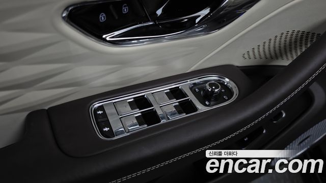 Bentley Flying Spur 2023