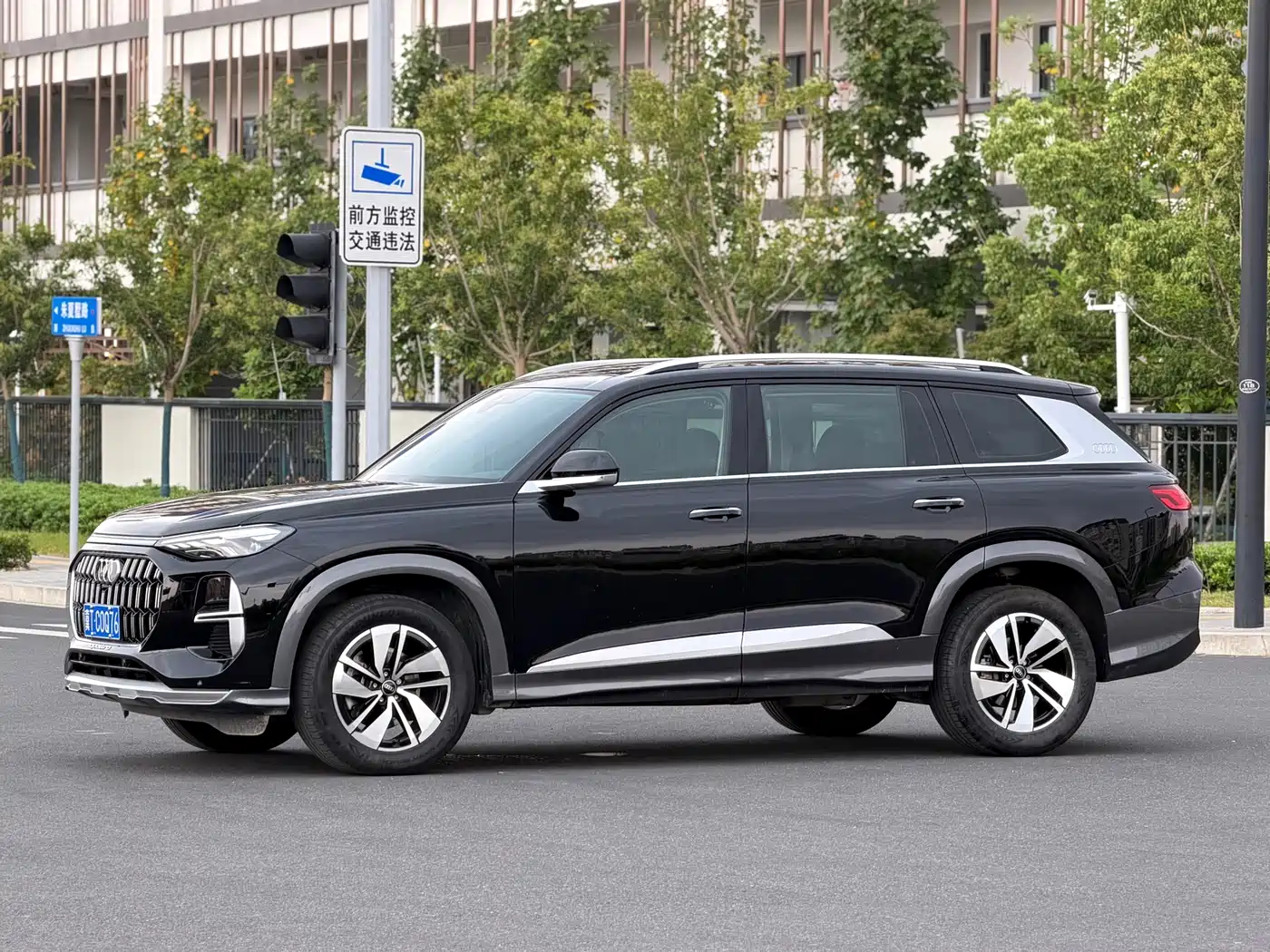 Audi Q6 2025