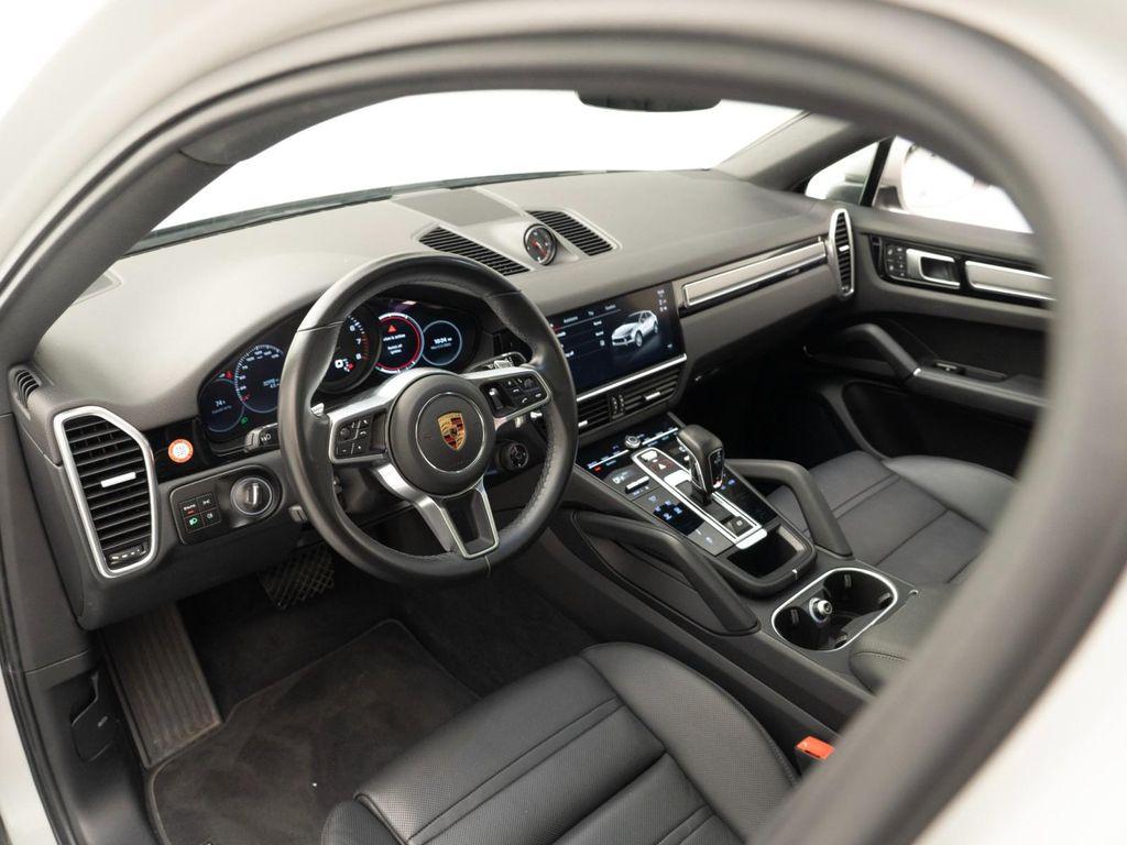 Porsche Cayenne 2022