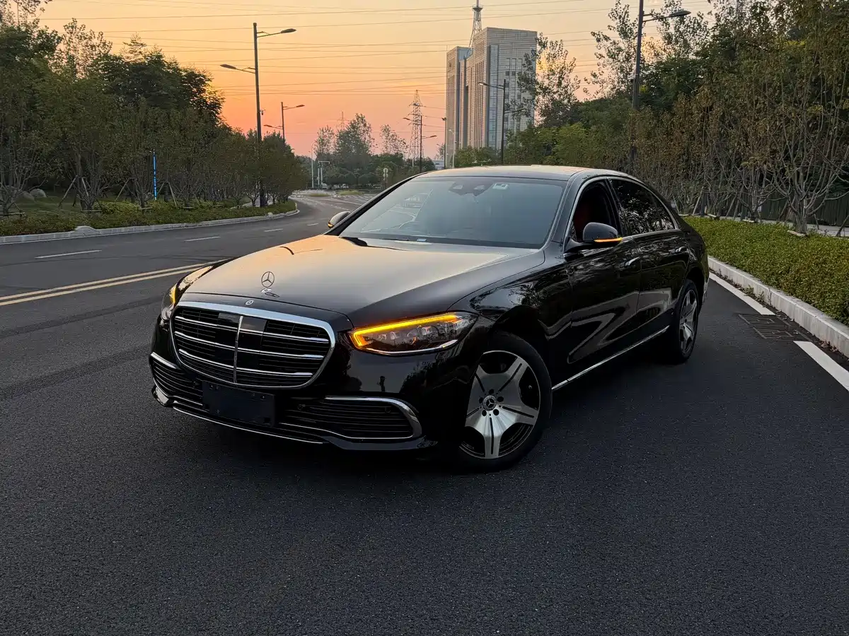 Mercedes-Benz S-Класс 2021