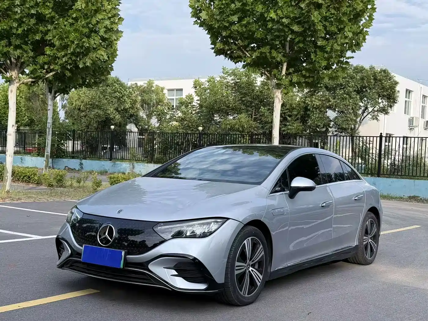 Mercedes-Benz EQE 2023