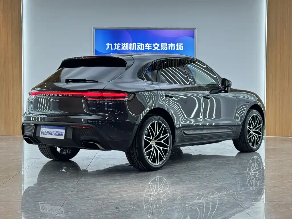 Porsche Macan 2022