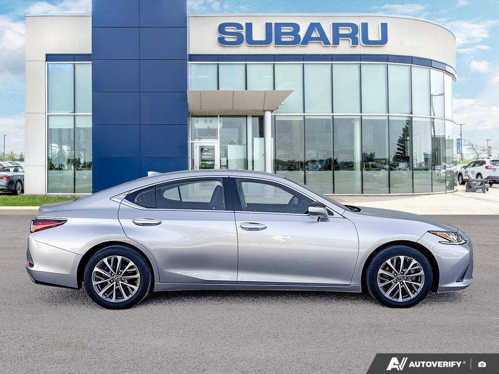 Lexus ES 2022