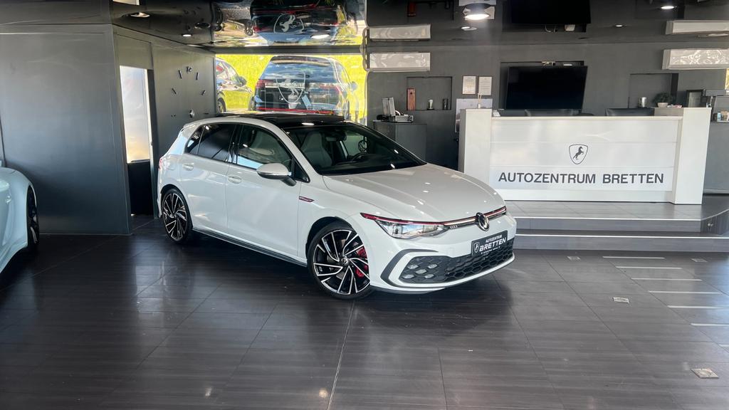 Volkswagen Golf 2021