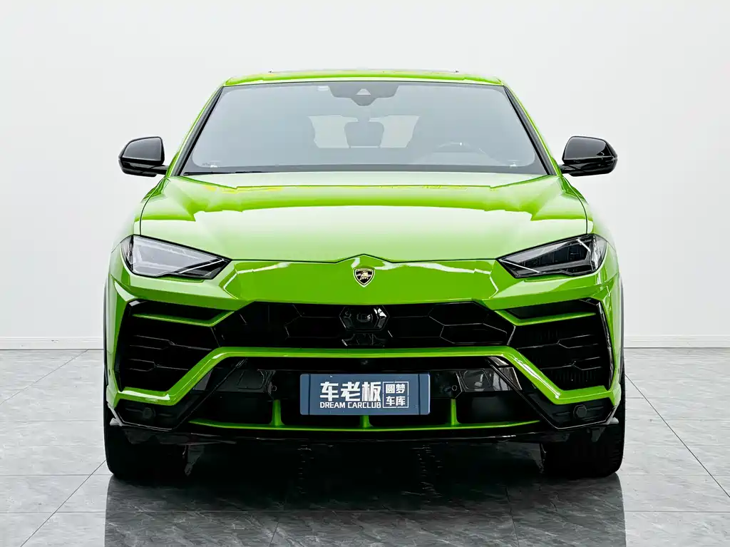 Lamborghini Urus 2021