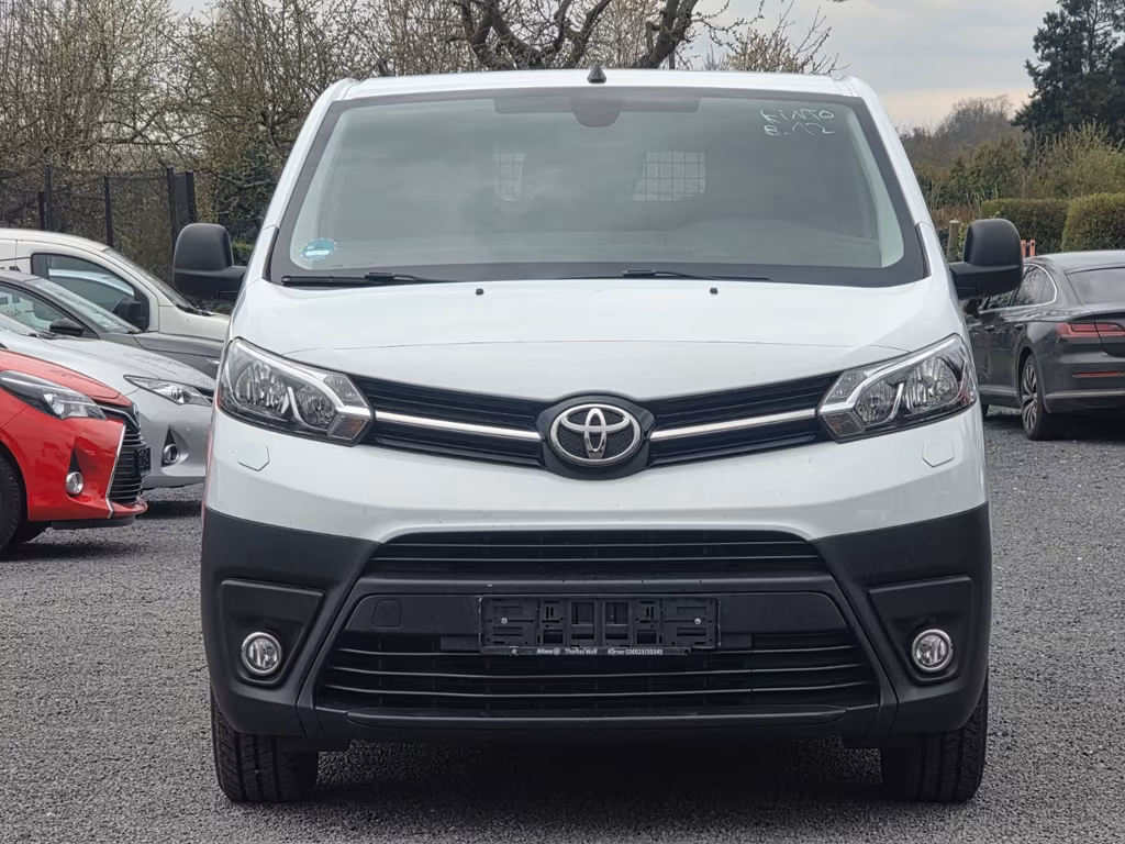 Toyota PROACE (VERSO) 2023