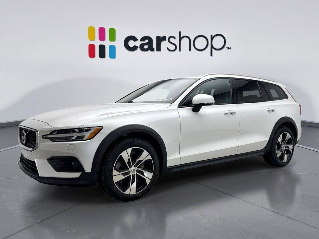 Volvo V60 Cross Country 2022